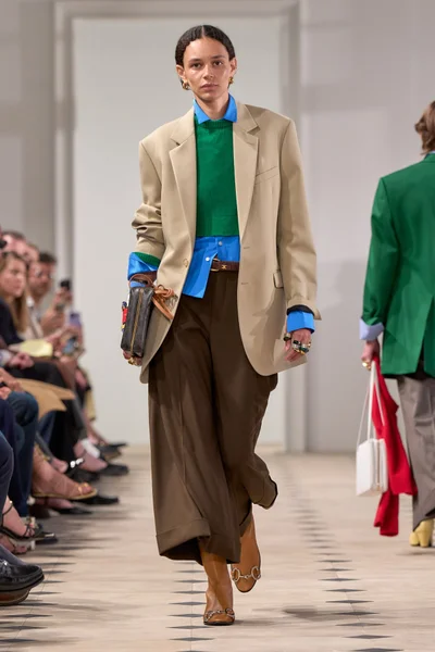Look 31